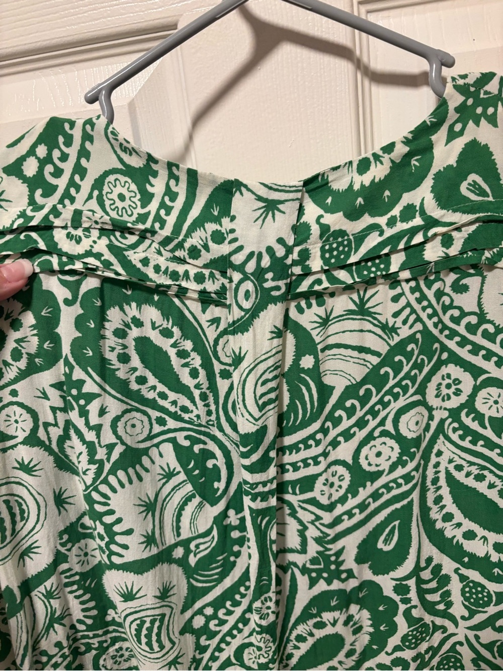 Anthropologie Maeve Green & White Paisley Print Blouse – Size Small - Picture 6 of 10